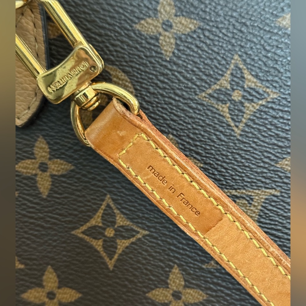 Louis Vuitton Monogram Marignan w/Dust Bag, Box & Added LV Crossbody Strap EUC - Picture 14 of 15